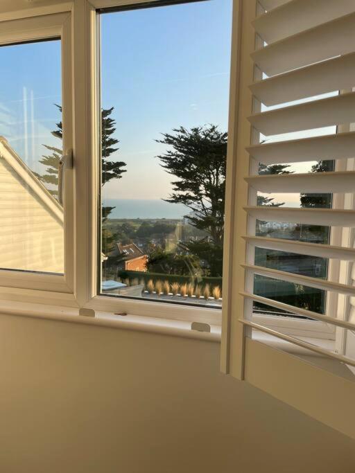Вилла The Bolt Hole Hythe Panoramic Coast And Sea Views Экстерьер фото