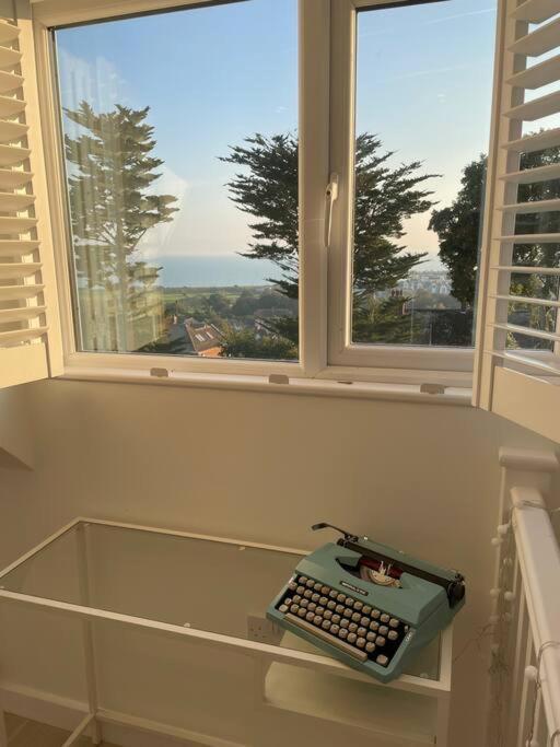 Вилла The Bolt Hole Hythe Panoramic Coast And Sea Views Экстерьер фото